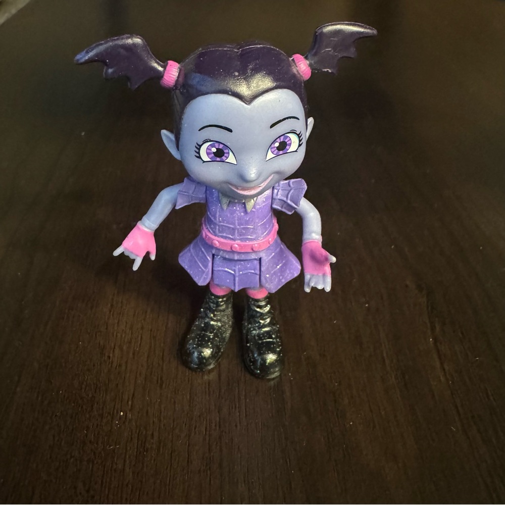 Disney Junior Vampirina Fangtastic Friends Action Figure PVC Toy 3.5"‎